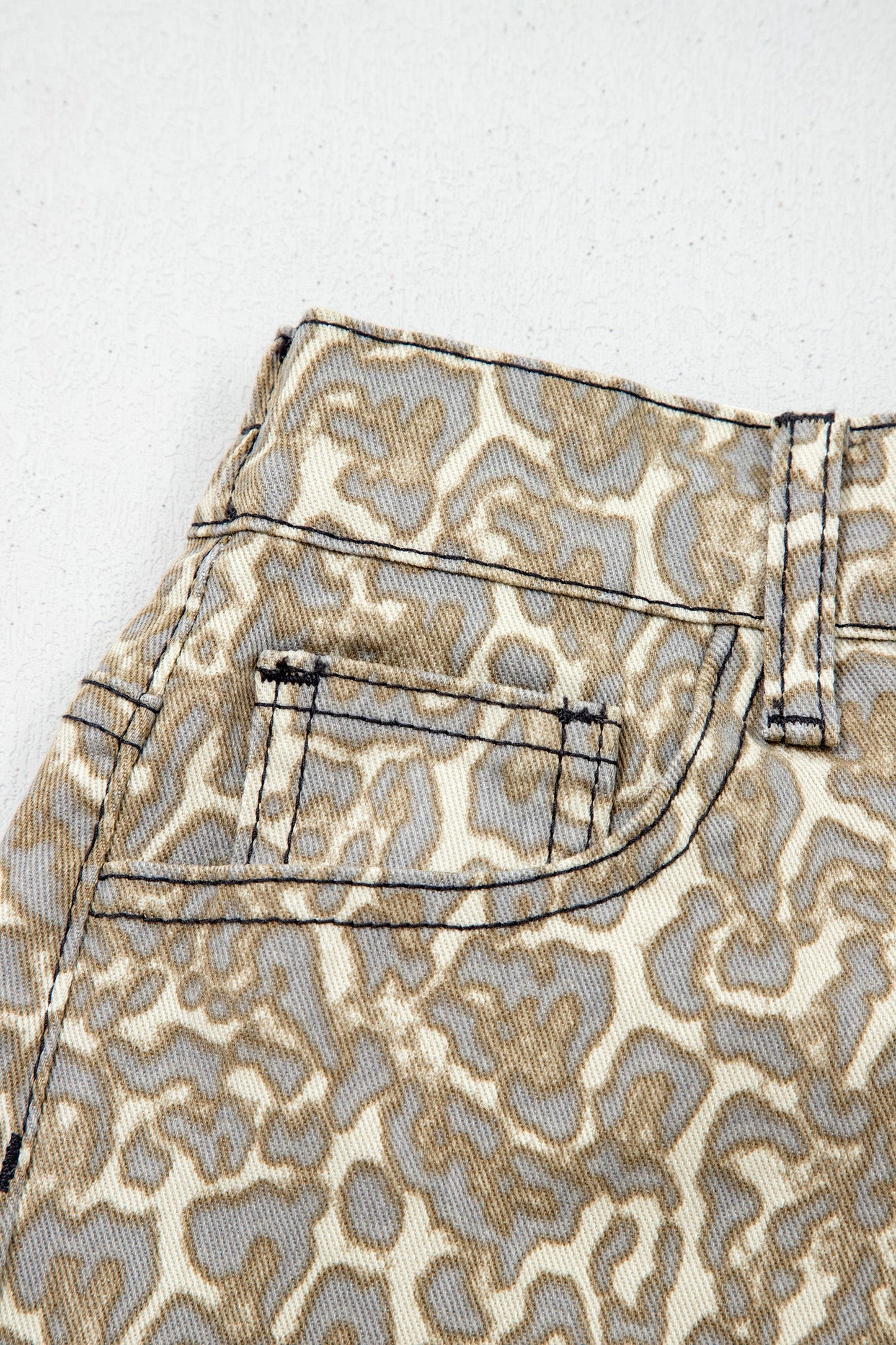 Khaki Raw Edge Leopard Print Denim Shorts