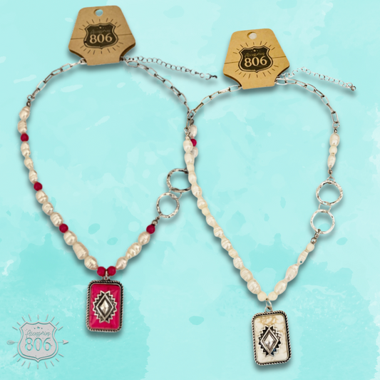 Western pearl bead pendant necklace