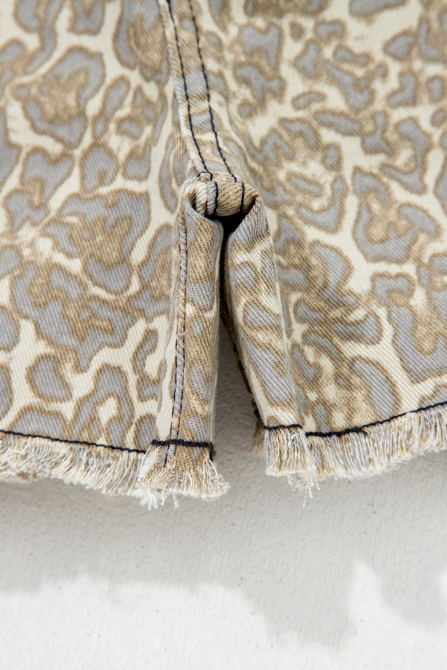 Khaki Raw Edge Leopard Print Denim Shorts