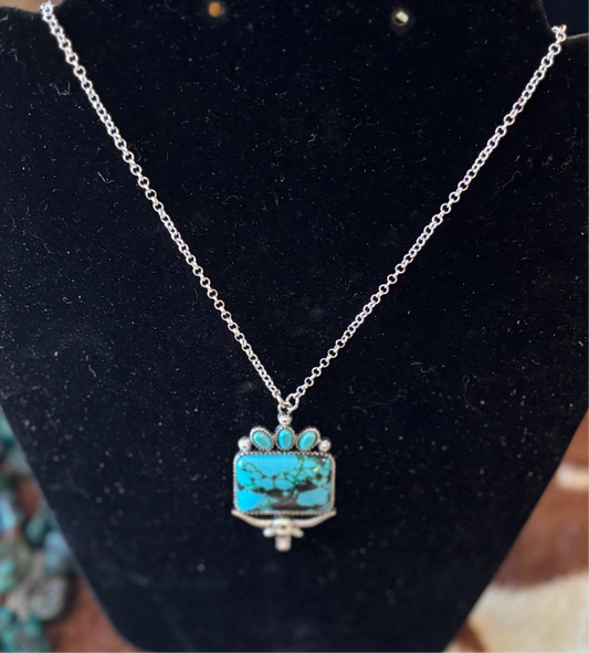 Turquoise square steer head