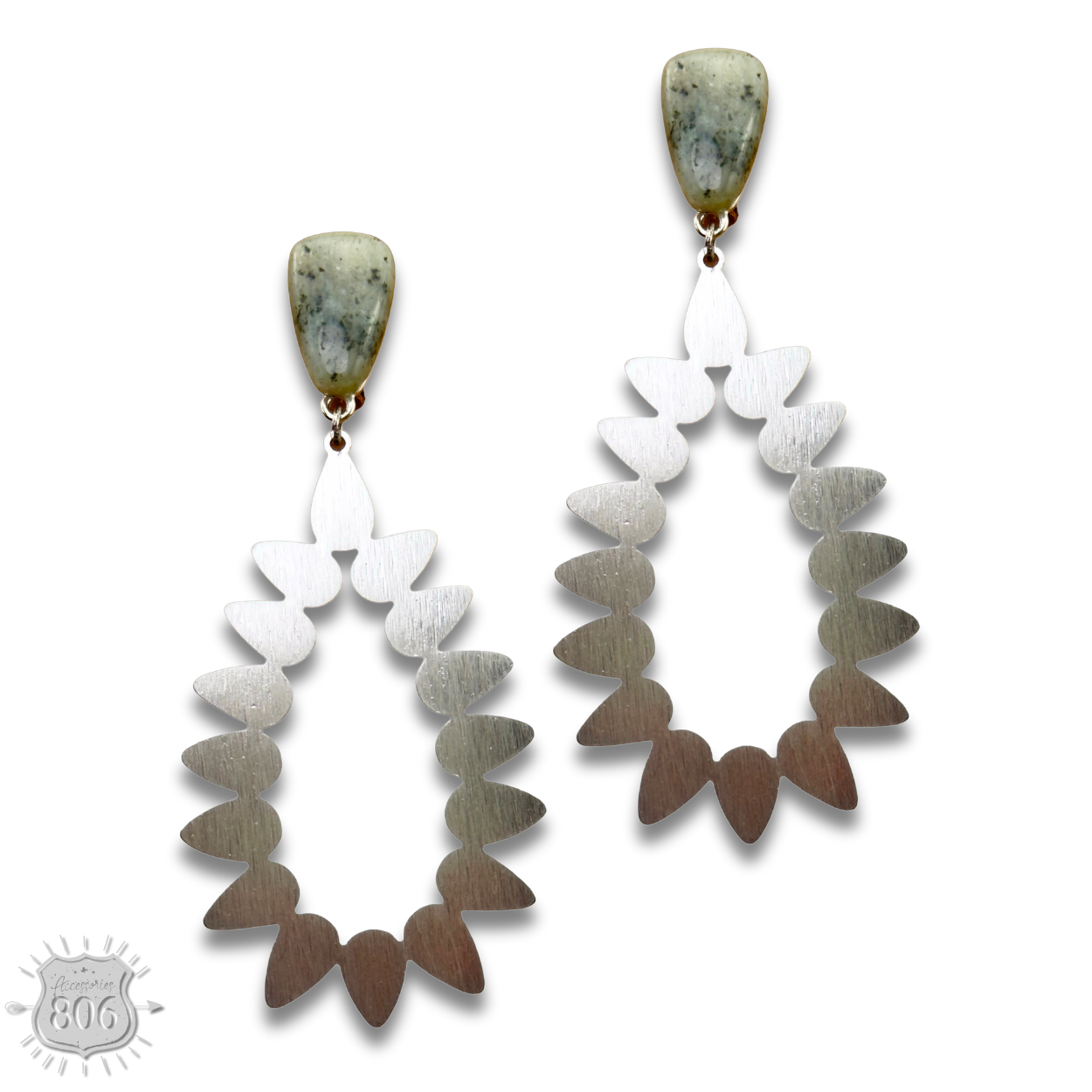 Silver cutwork teardrop earring