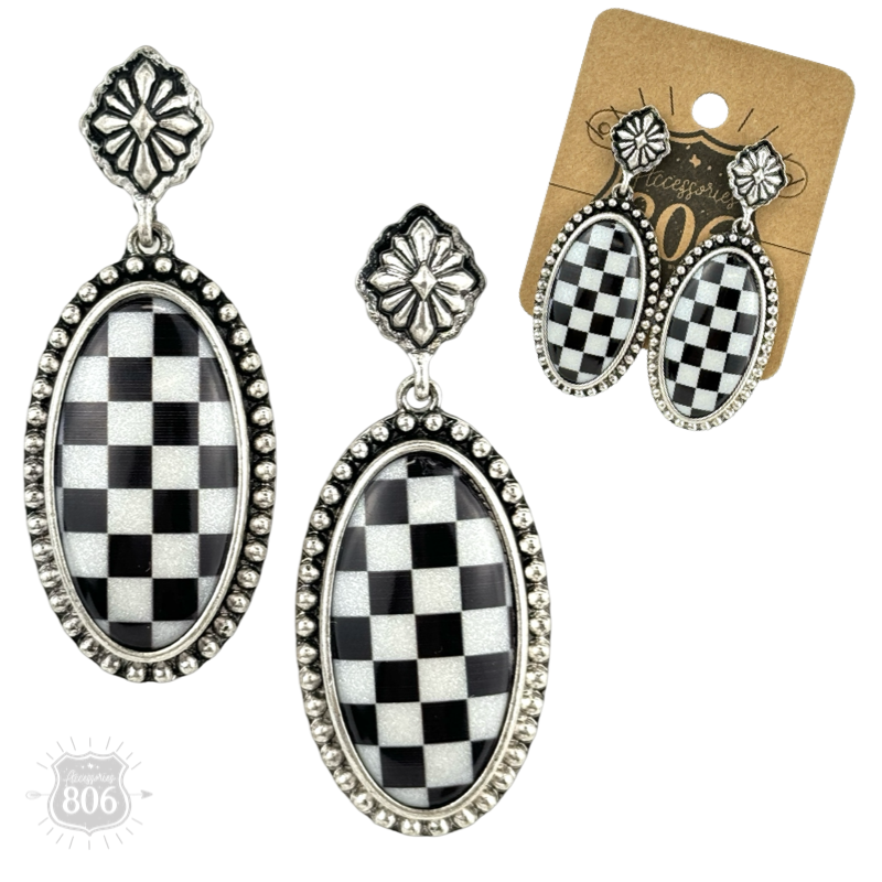 Checkerboard print oval earrings