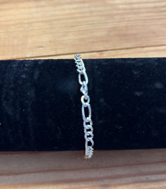 Silver chain links