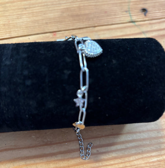 Paper clip charm w/hearts