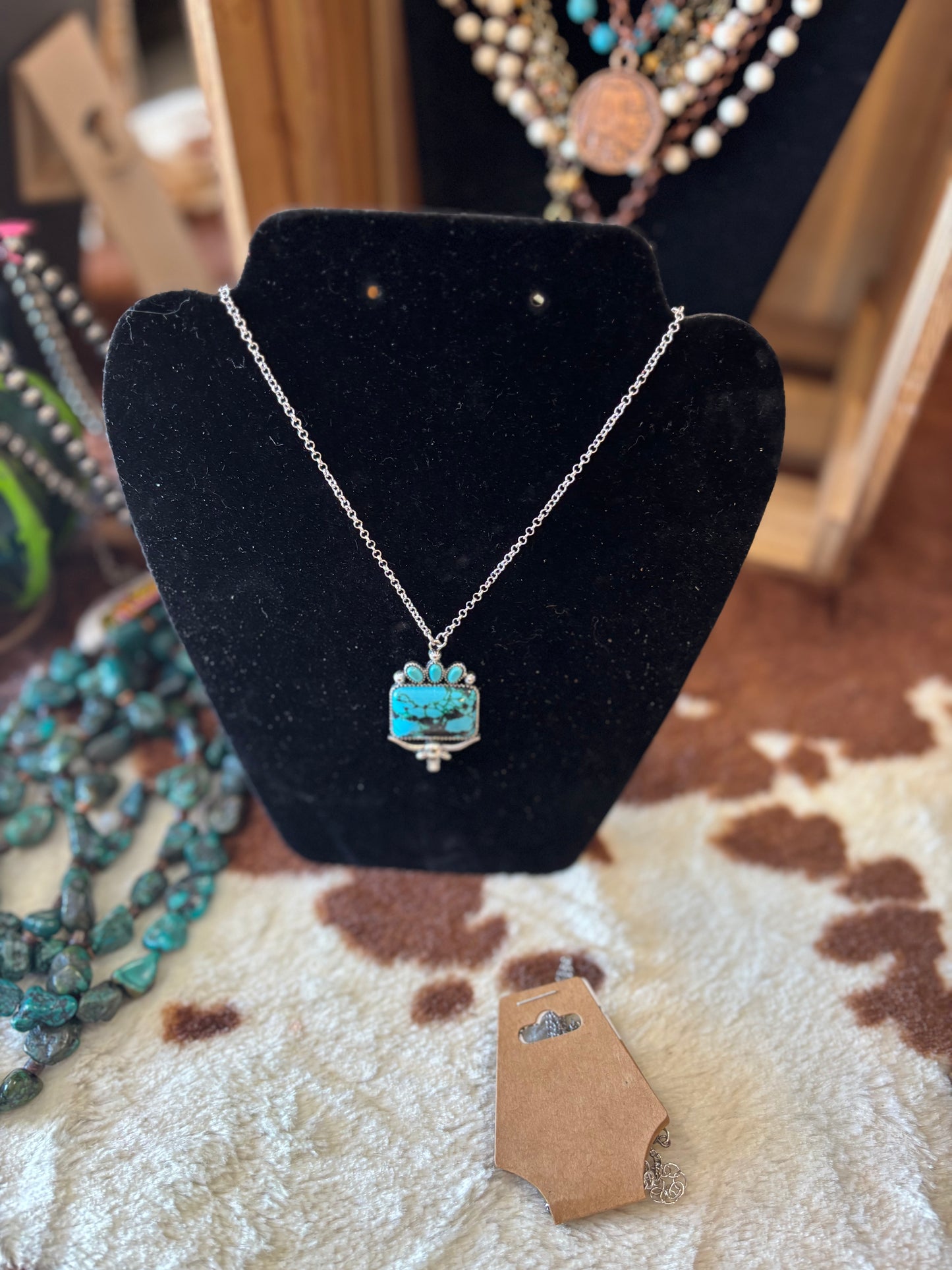 Turquoise square steer head