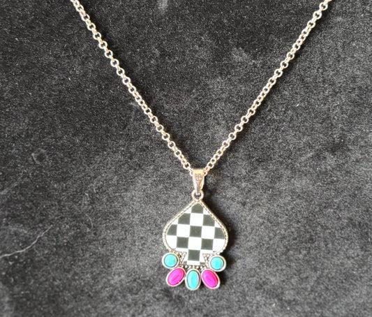 Checkered spade