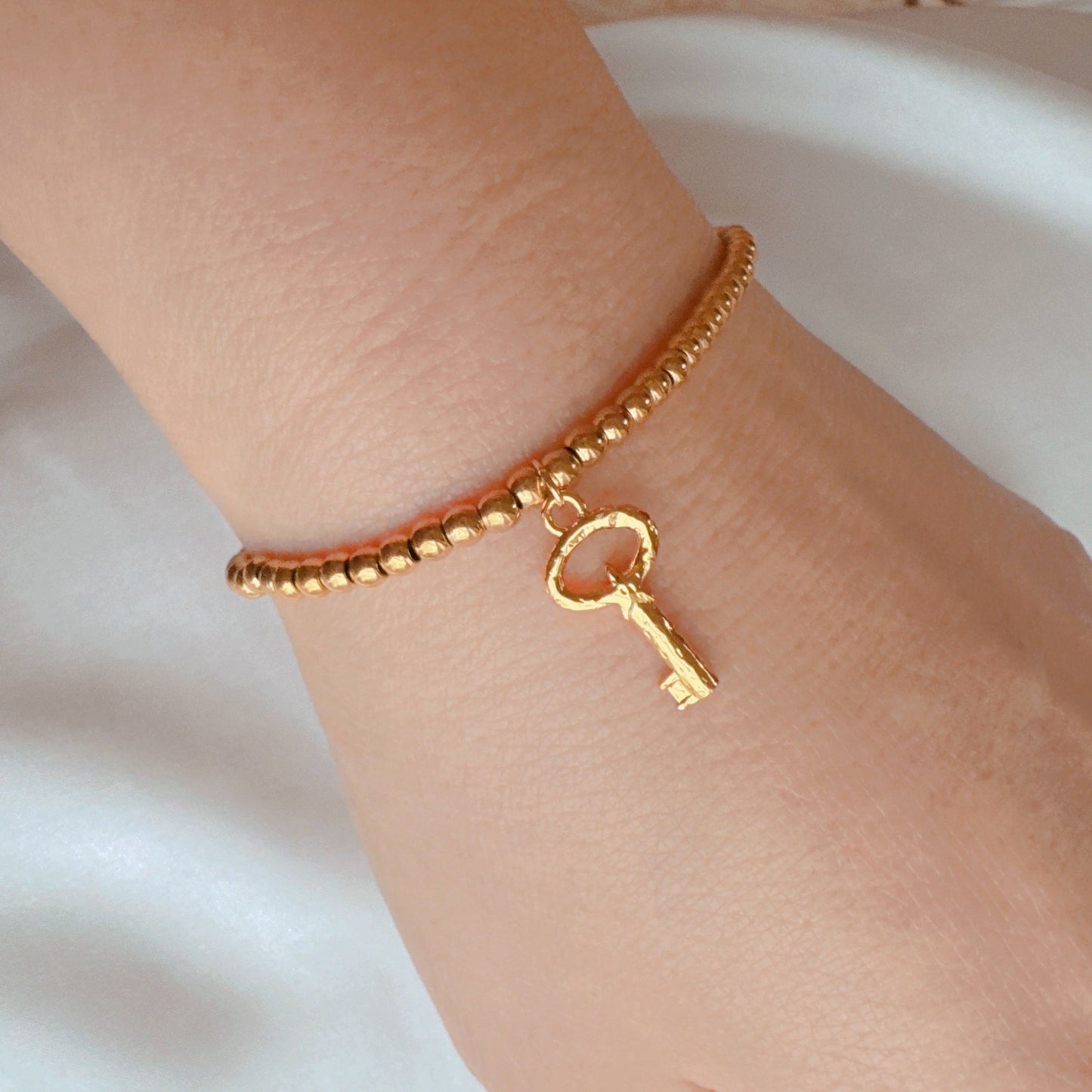 Golden Ball Single Charm Stretch Bracelet