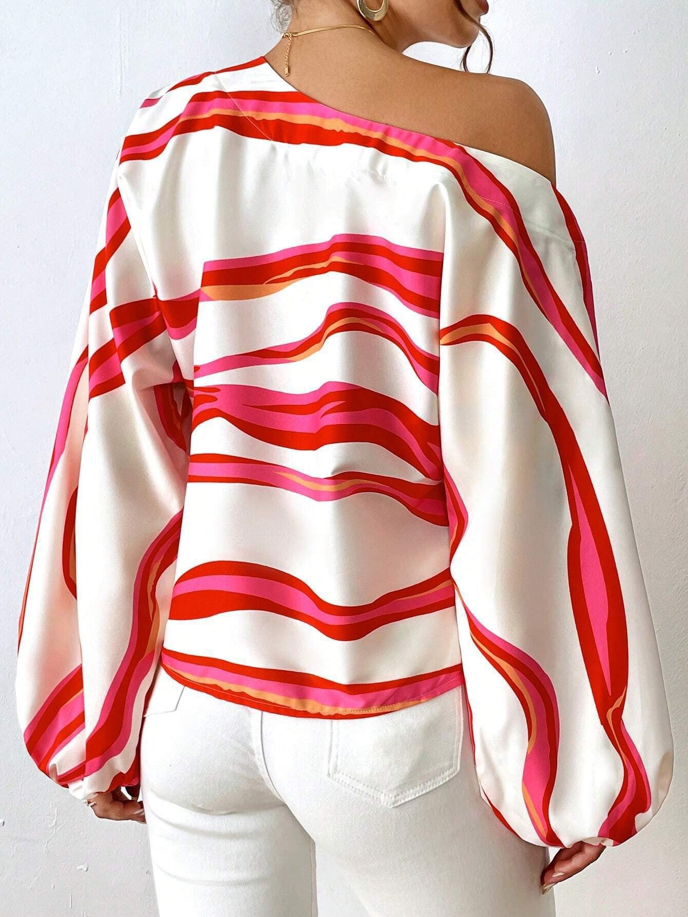 Off-Shoulder Wavy Stripe Short Sleeve Top