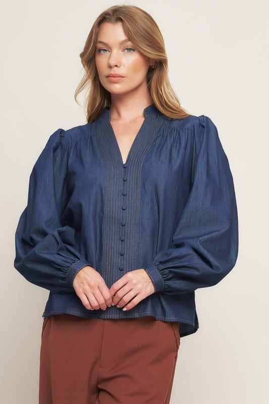 STITCH STORY LIGHTWEIGHT DENIM TOP