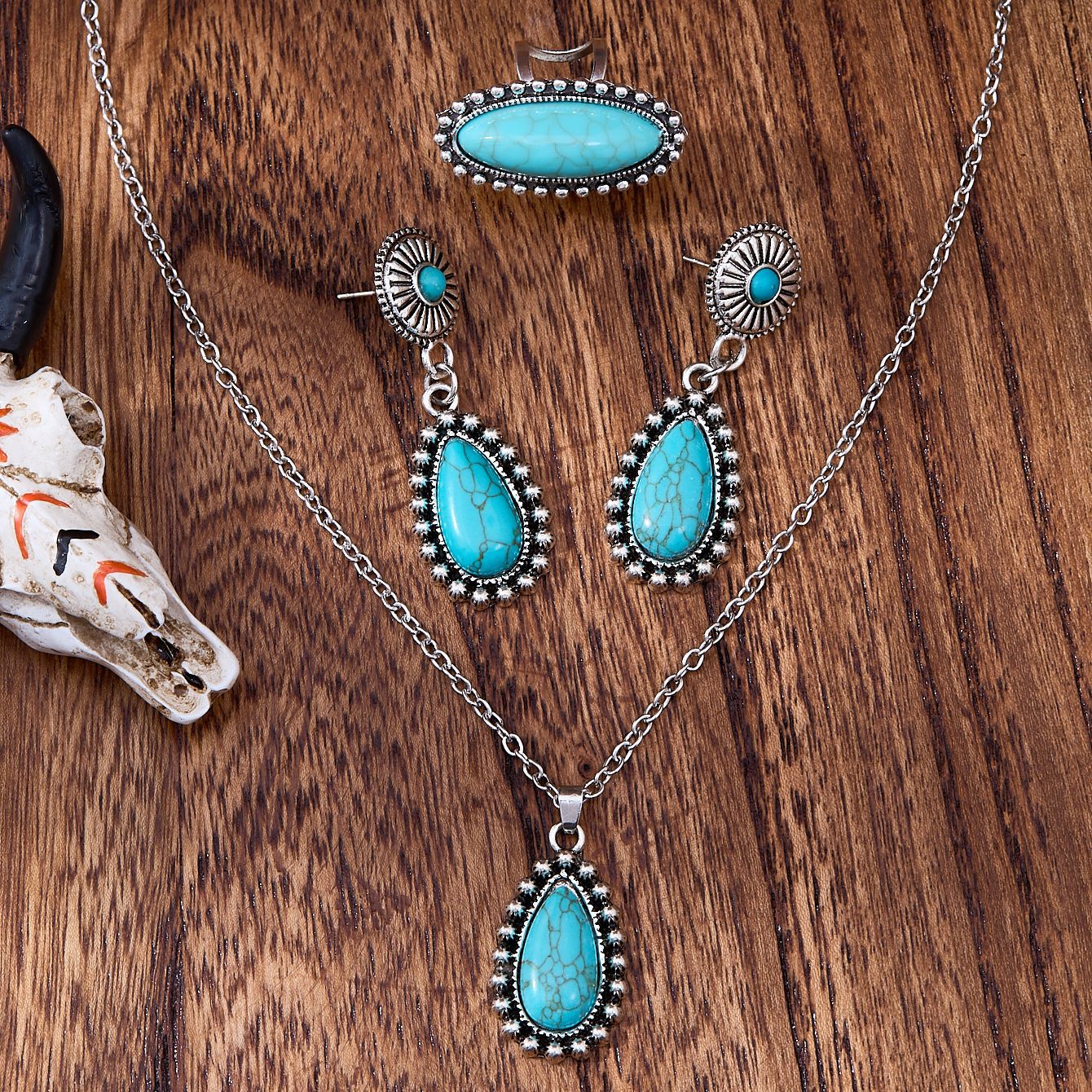 Vintage Water Drop Inlaid Turquoise Ear Rings