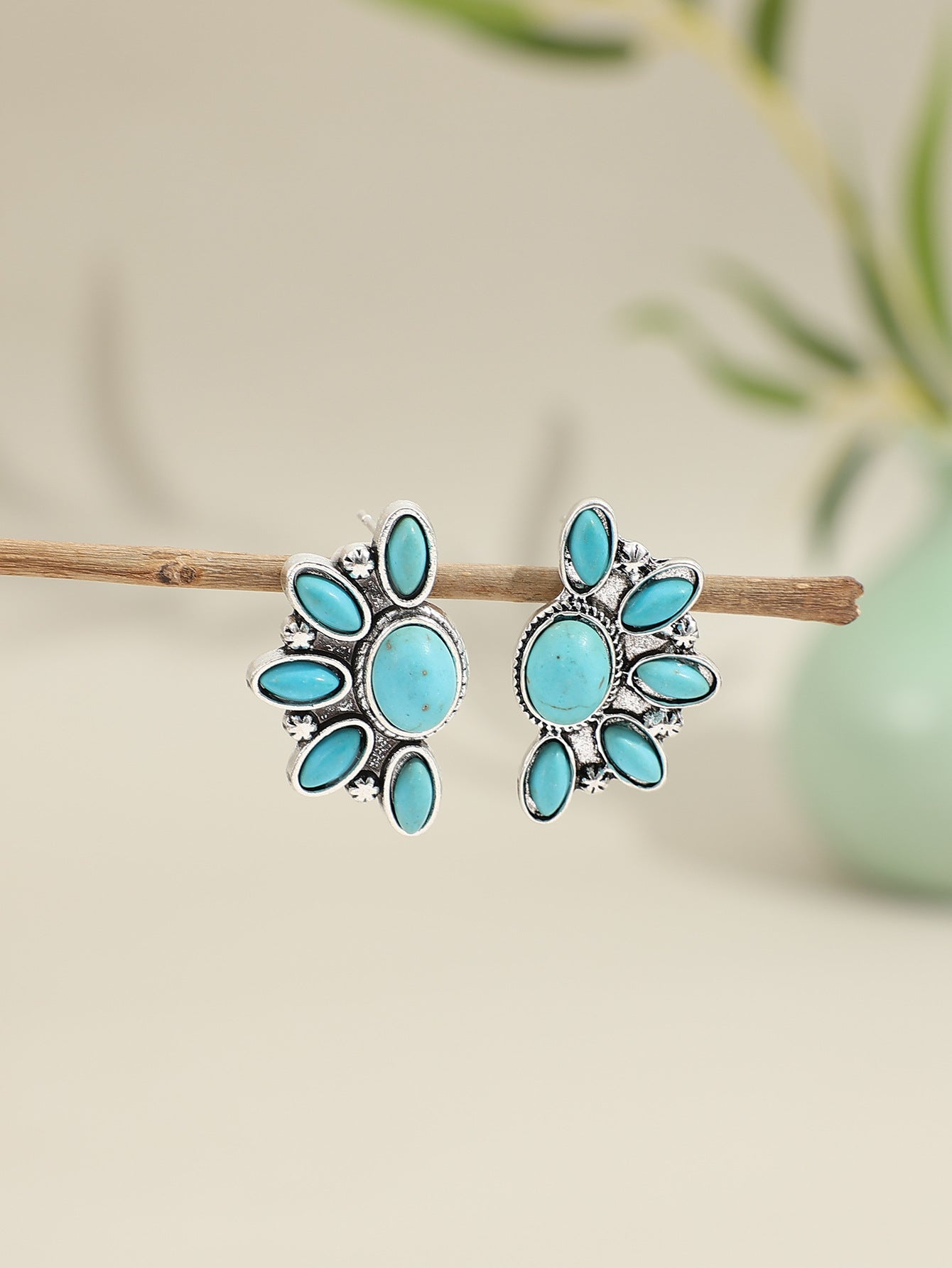 Women's Geometric Flower Embedded Turquoise Fashion Bohemian Earrings