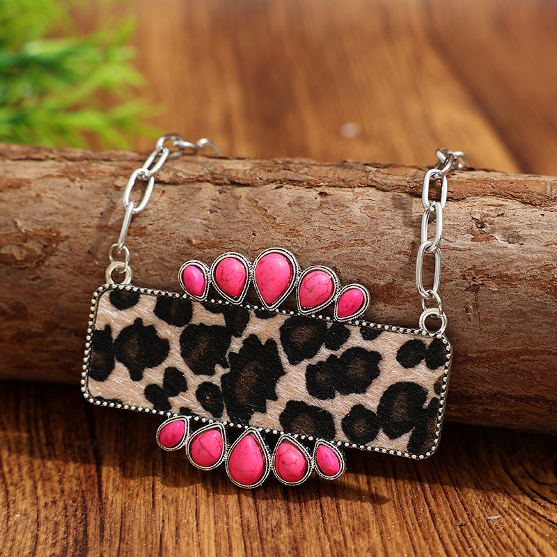 Vintage Bohemian Fashion Geometry Pattern With Turquoise Leopard Print Necklace