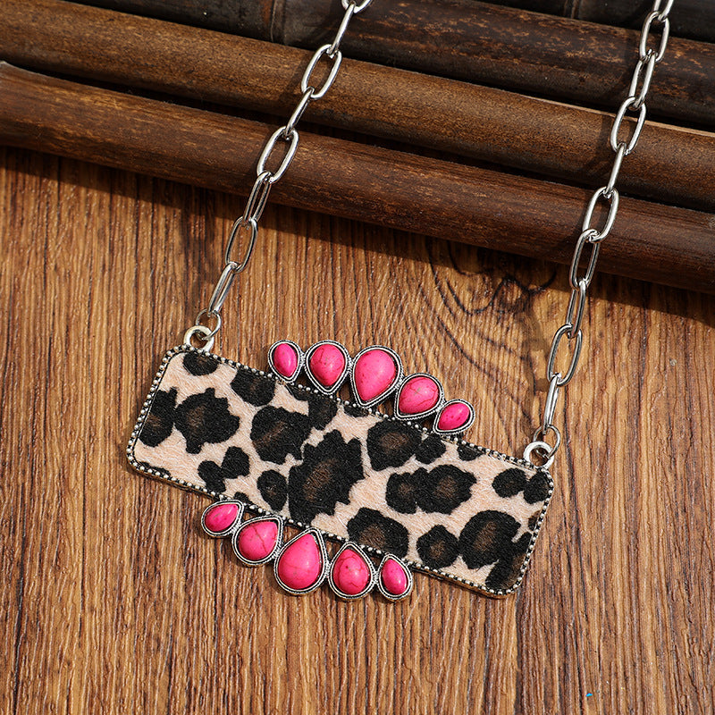 Vintage Bohemian Fashion Geometry Pattern With Turquoise Leopard Print Necklace