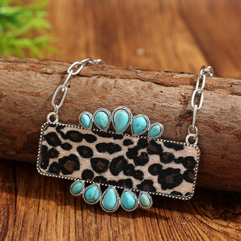 Vintage Bohemian Fashion Geometry Pattern With Turquoise Leopard Print Necklace