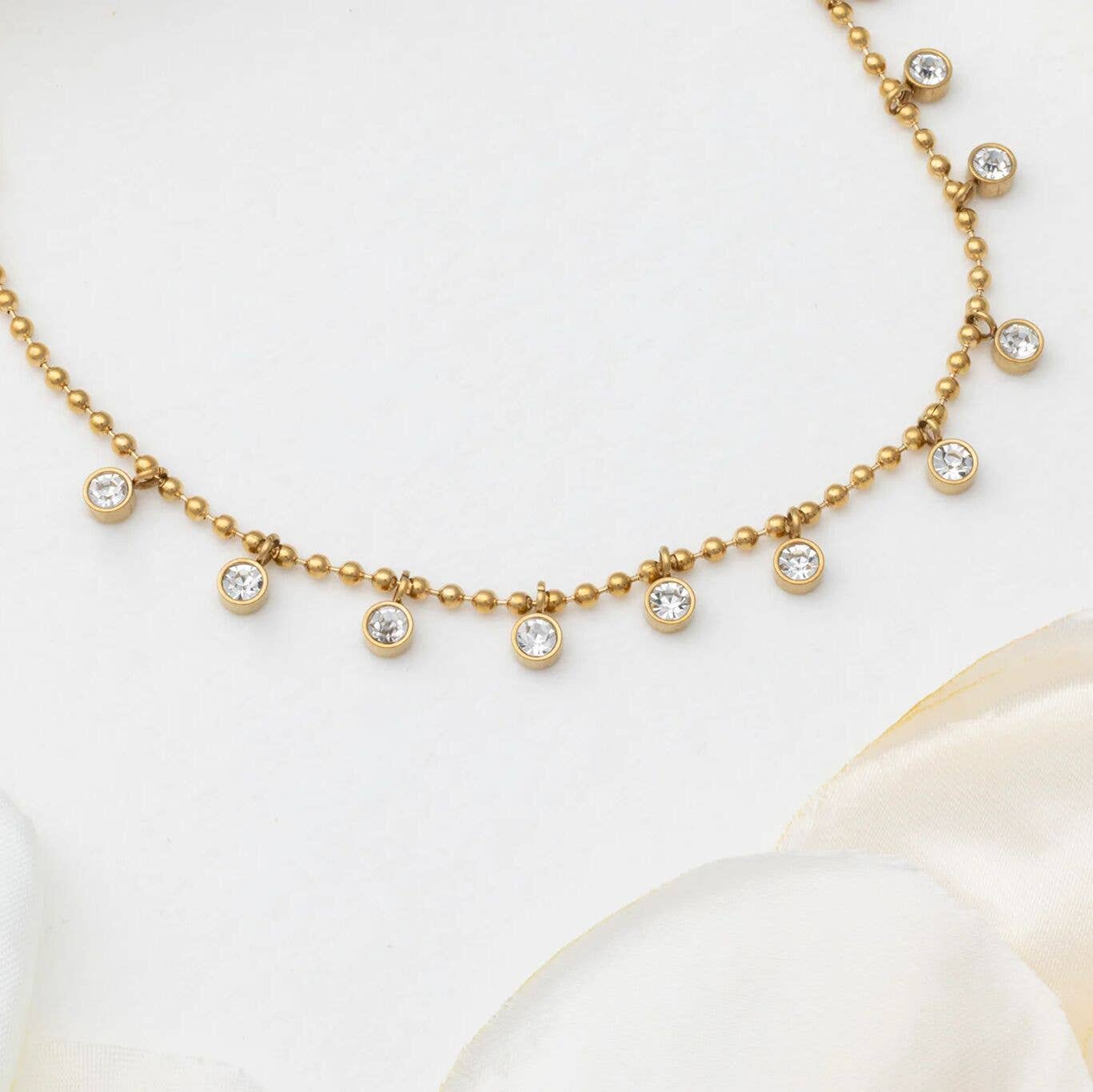 18K Gold PVD Stainless Steal Round Stone Dangle Necklace: Gold