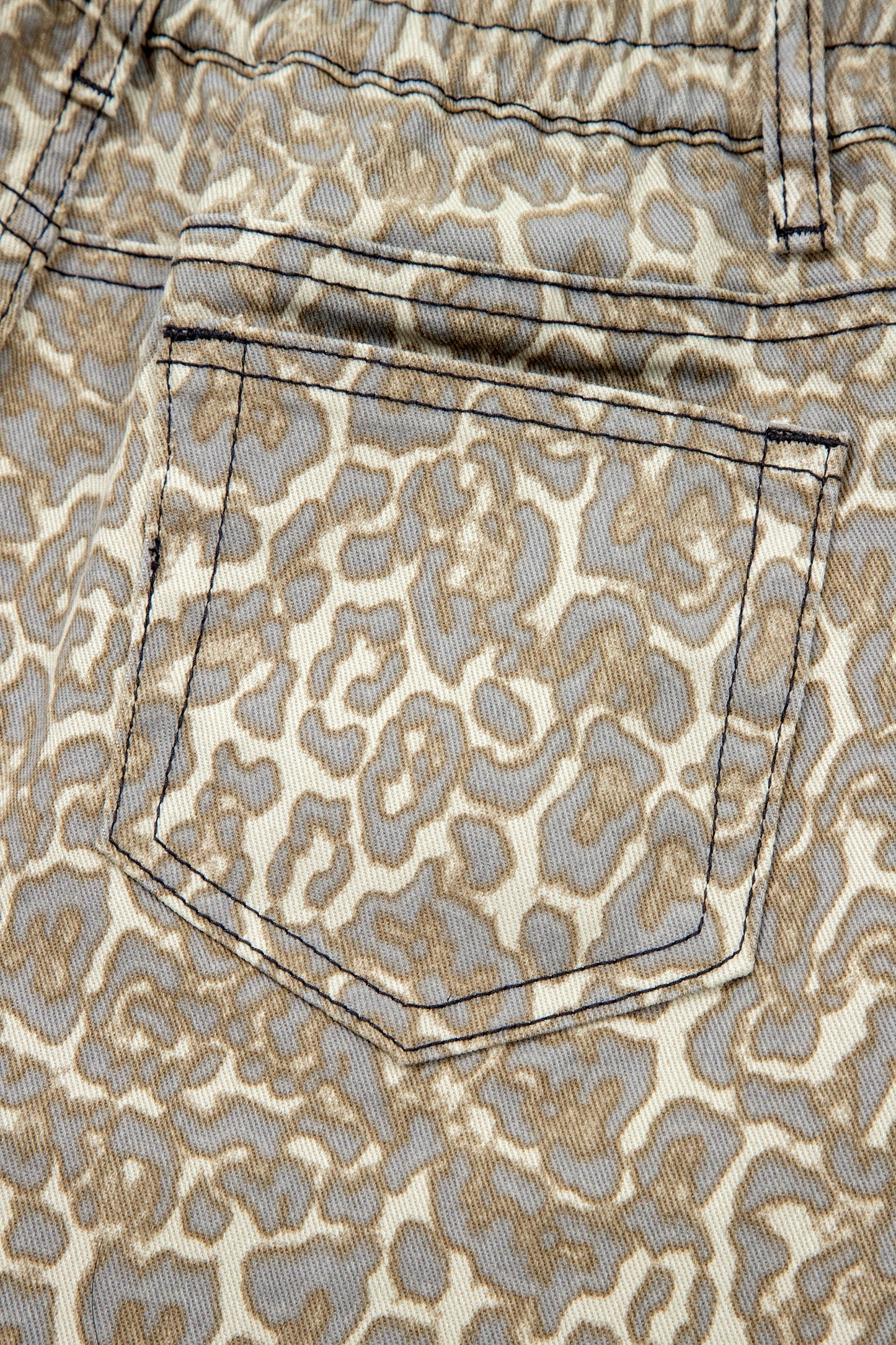 Khaki Raw Edge Leopard Print Denim Shorts