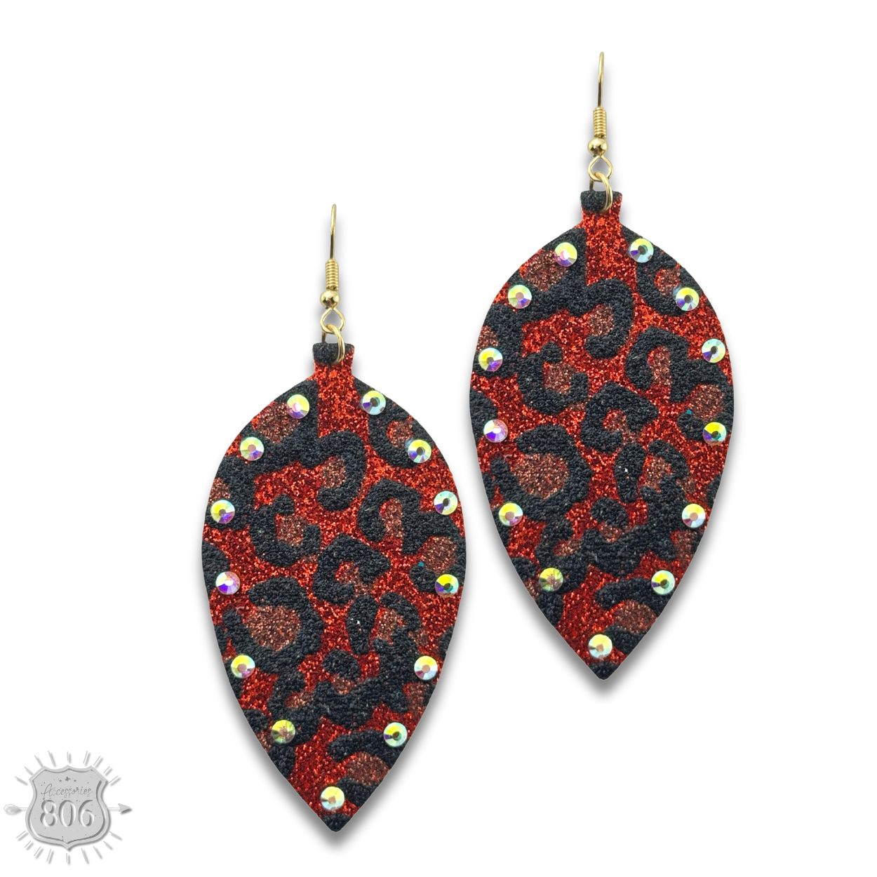 Petal shaped earring with rhinestones
