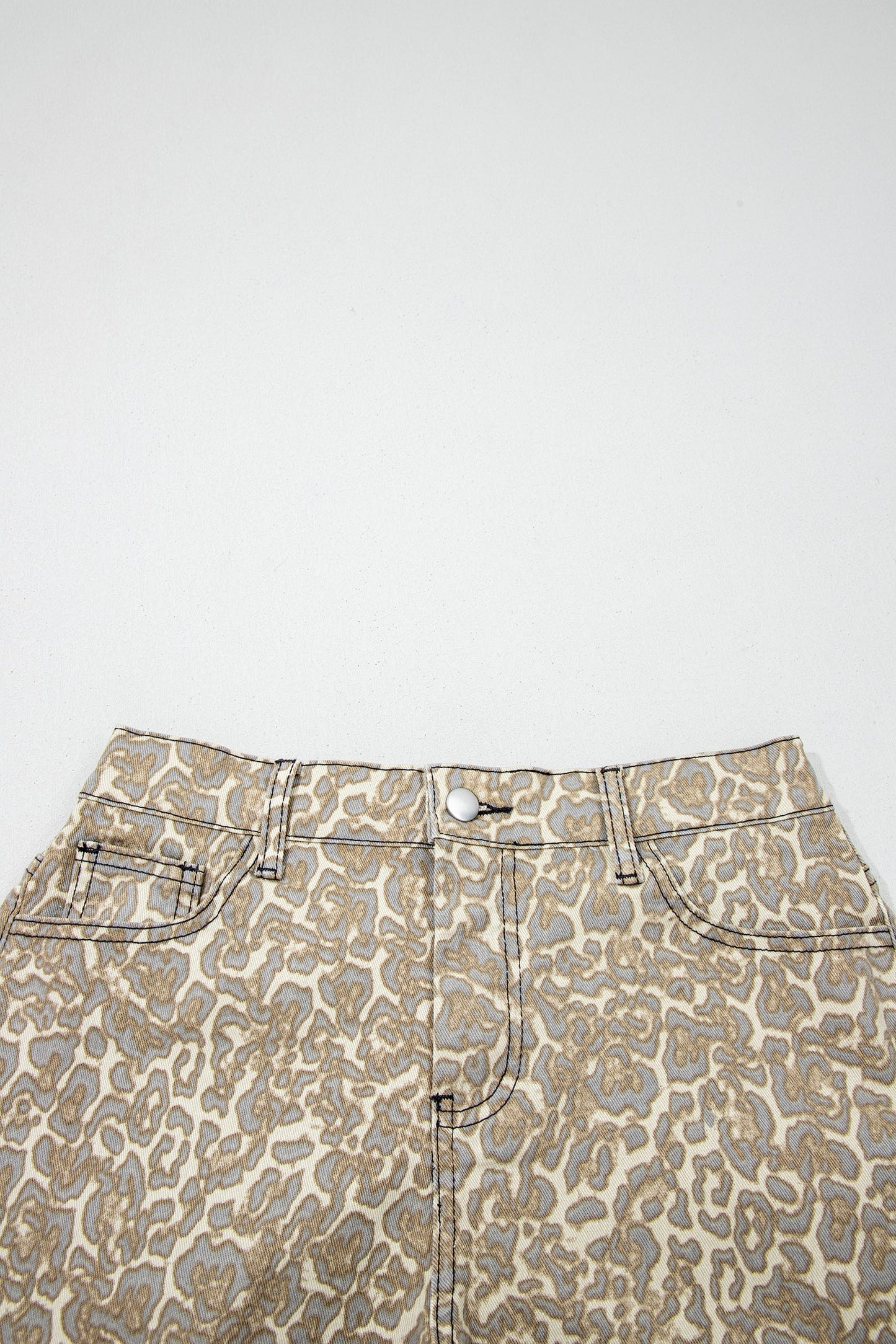 Khaki Raw Edge Leopard Print Denim Shorts