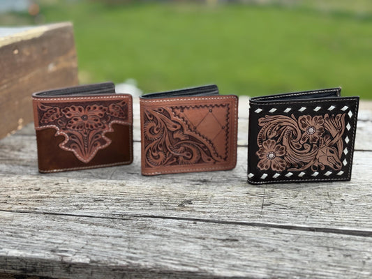 Men’s Western bi-fold wallet tooled floral Cow Skull Aces Cards details by Double B Wild Rags