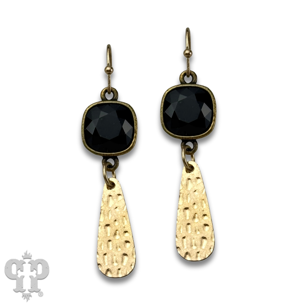 Raindrop earring with Austrian crystal