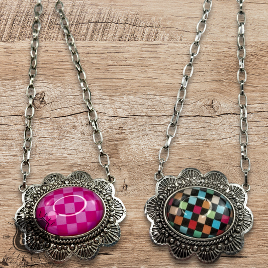 Oval checkerboard pendant necklace