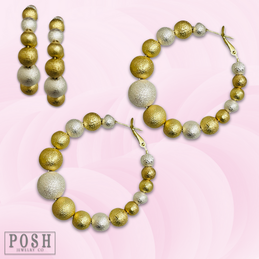 Two-tone bead hoop earring