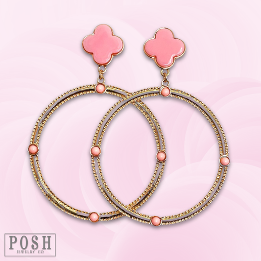 Clover and textured circle earring